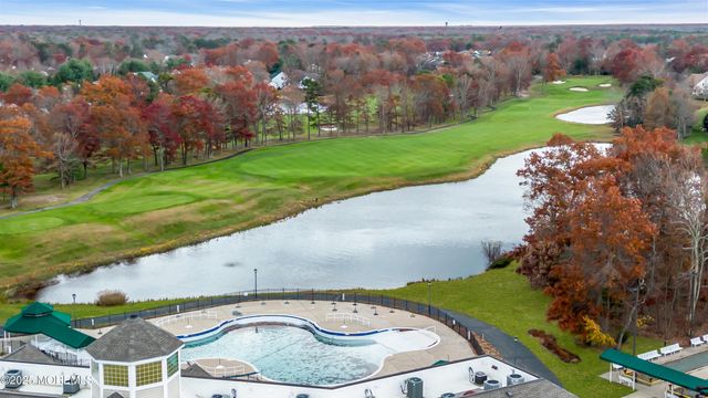 65 Spyglass Drive, Jackson, NJ 08527