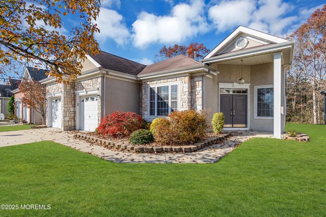 65 Spyglass Drive, Jackson, NJ 08527