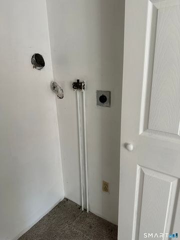 52 Atwood Street APT 3B, Hartford, CT 06105