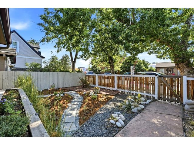 814 Fox St, Denver, CO 80204