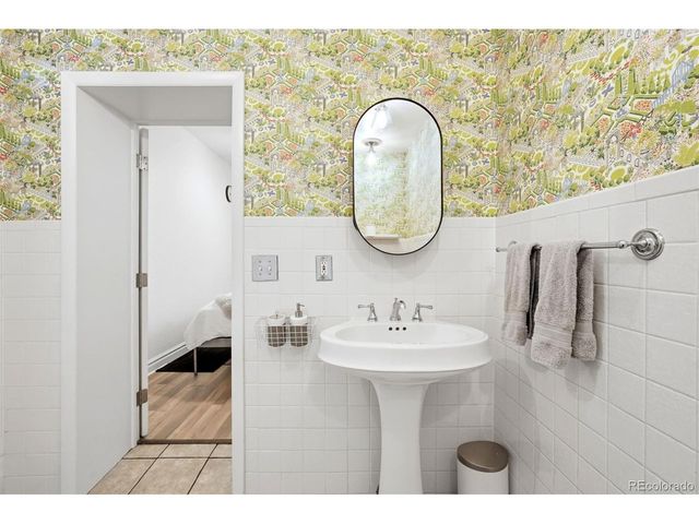 814 Fox St, Denver, CO 80204