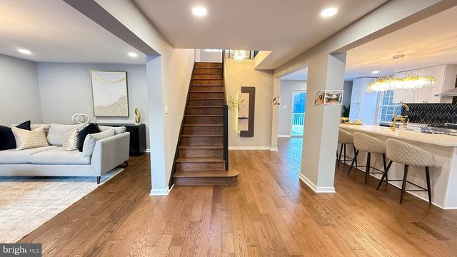 7 RIDGE RD, Malvern, PA 19355