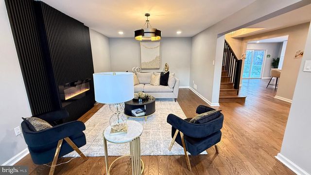 7 RIDGE RD, Malvern, PA 19355