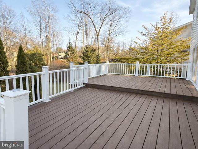 7 RIDGE RD, Malvern, PA 19355