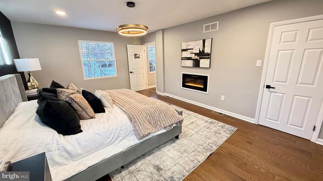 7 RIDGE RD, Malvern, PA 19355