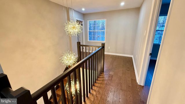 7 RIDGE RD, Malvern, PA 19355