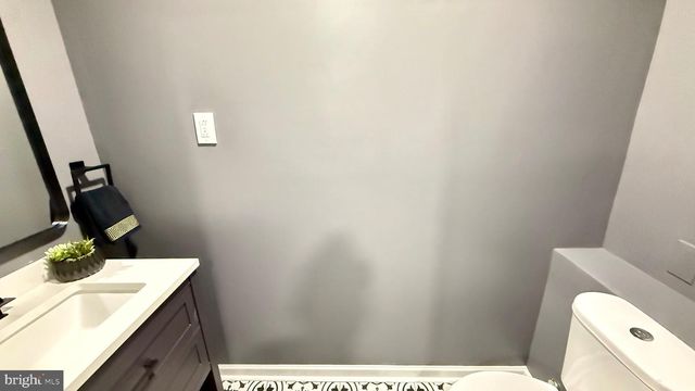 7 RIDGE RD, Malvern, PA 19355