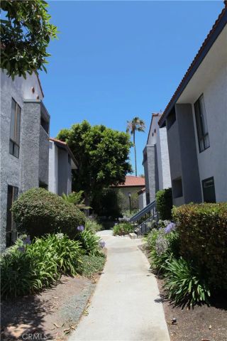 2323 Huntington Street 701, Huntington Beach, CA 92648