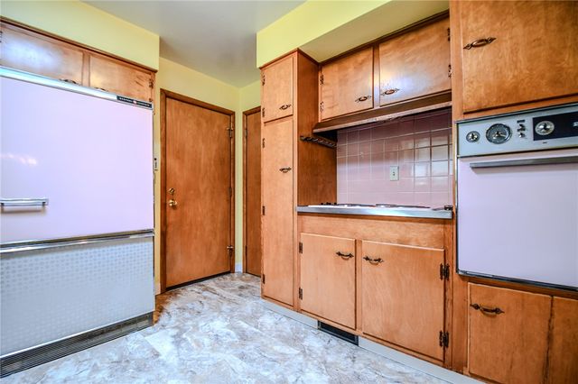 1404 Pinecrest Drive, Dayton, OH 45414