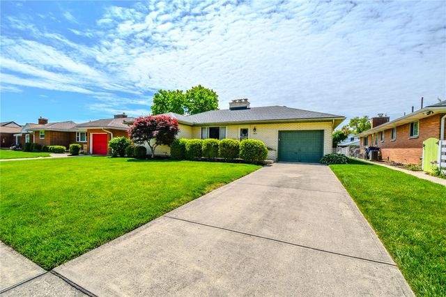 1404 Pinecrest Drive, Dayton, OH 45414