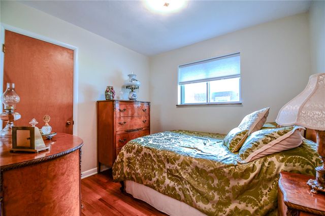 1404 Pinecrest Drive, Dayton, OH 45414