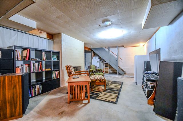 1404 Pinecrest Drive, Dayton, OH 45414