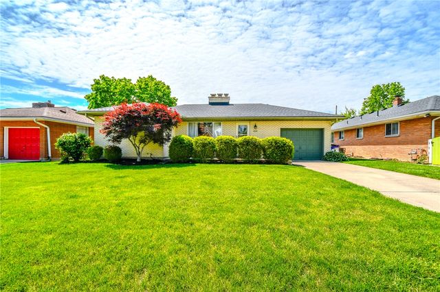 1404 Pinecrest Drive, Dayton, OH 45414