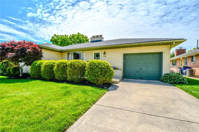 1404 Pinecrest Drive, Dayton, OH 45414