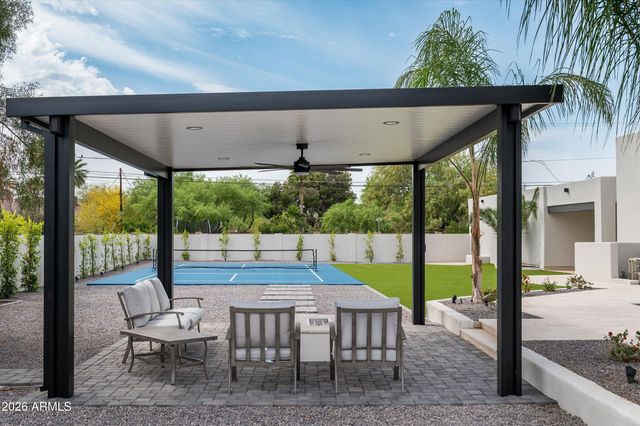 7121 E LARKSPUR Drive, Scottsdale, AZ 85254