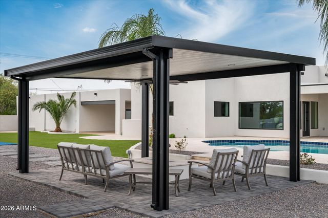 7121 E LARKSPUR Drive, Scottsdale, AZ 85254