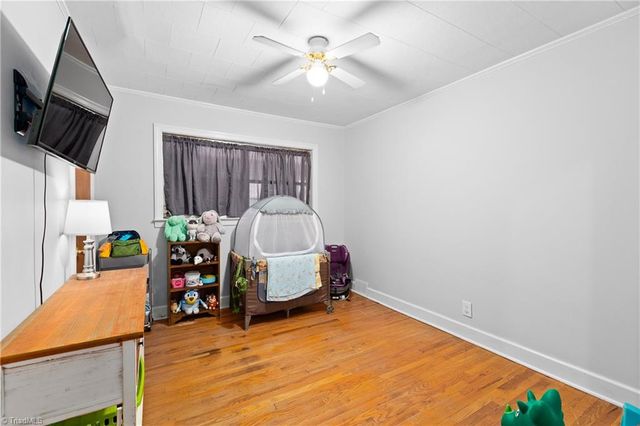 304 Armstrong Road, Pilot Mountain, NC 27041