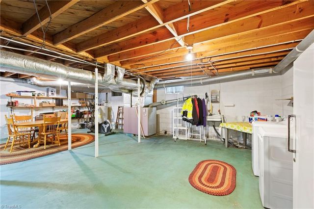304 Armstrong Road, Pilot Mountain, NC 27041