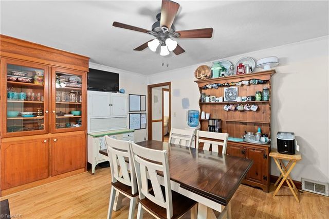 304 Armstrong Road, Pilot Mountain, NC 27041