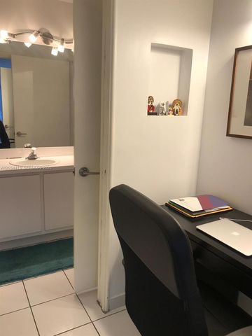 10813 NW 3rd Ct 2L, Pembroke Pines, FL 33026