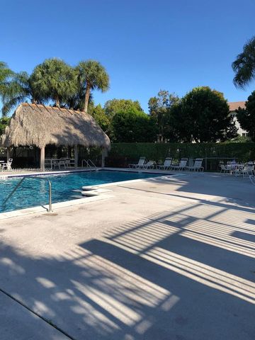 10813 NW 3rd Ct 2L, Pembroke Pines, FL 33026
