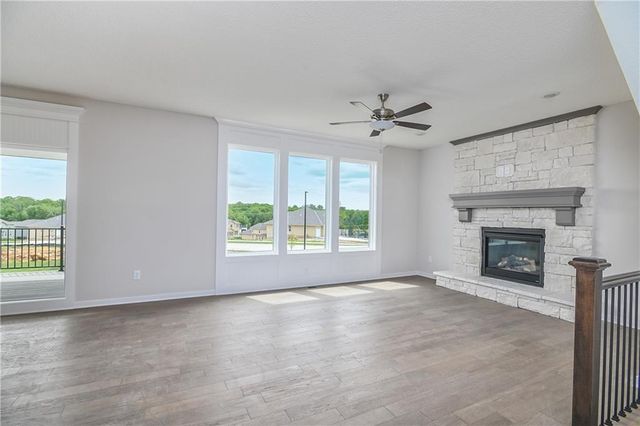 24624 W 60th Terrace, Shawnee, KS 66226