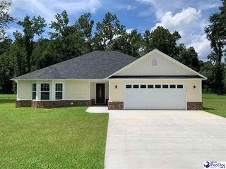 7417 E National Cemetery Road, Florence, SC 29506