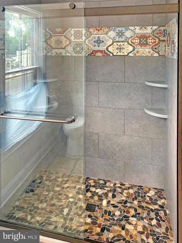 34 N MAIN STREET, Allentown, NJ 08501