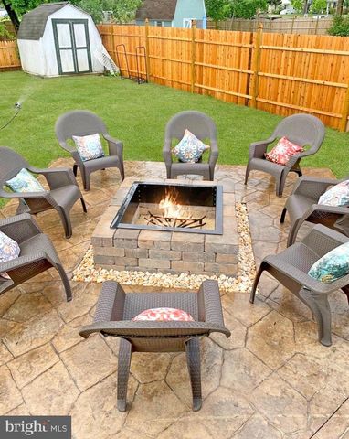 34 N MAIN STREET, Allentown, NJ 08501