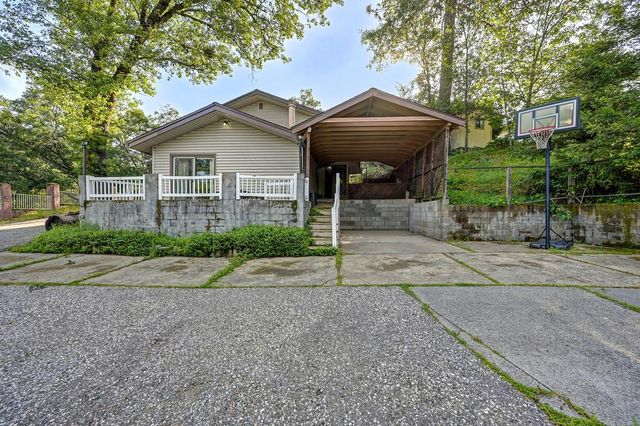 456 Greenwood Dr, Meadow Vista, CA 95722