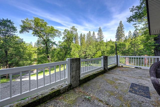 456 Greenwood Dr, Meadow Vista, CA 95722