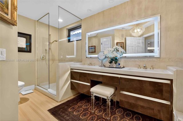 7724 Hawthorne Avenue, Miami Beach, FL 33141