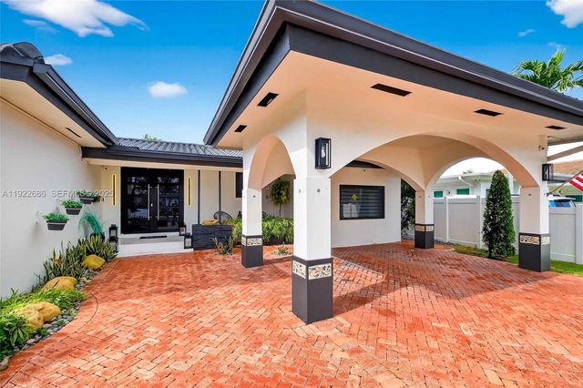 7724 Hawthorne Avenue, Miami Beach, FL 33141