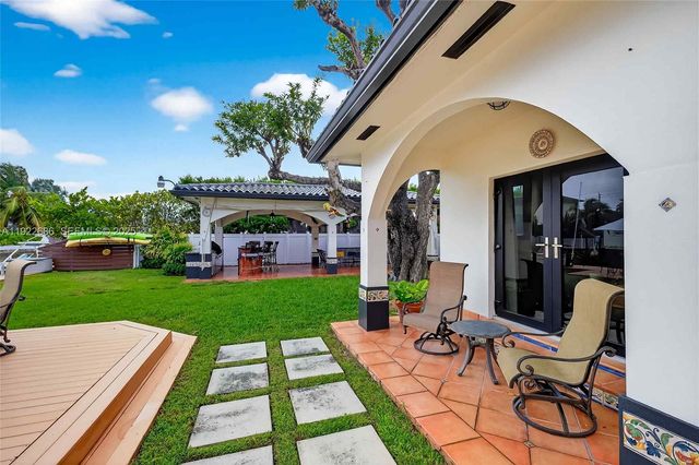 7724 Hawthorne Avenue, Miami Beach, FL 33141