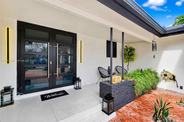7724 Hawthorne Avenue, Miami Beach, FL 33141