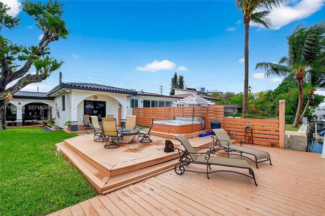 7724 Hawthorne Avenue, Miami Beach, FL 33141