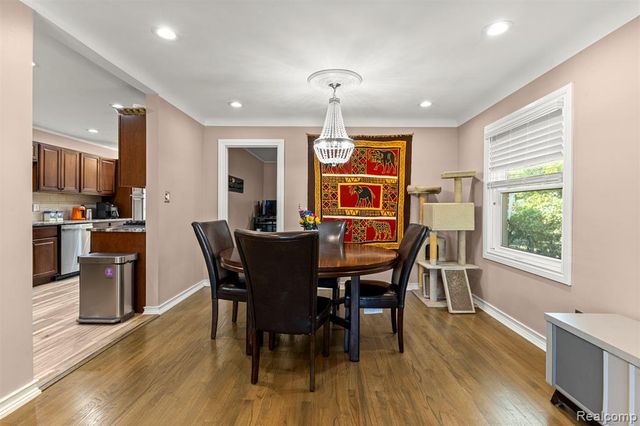 17245 Lee Street, Southfield, MI 48075