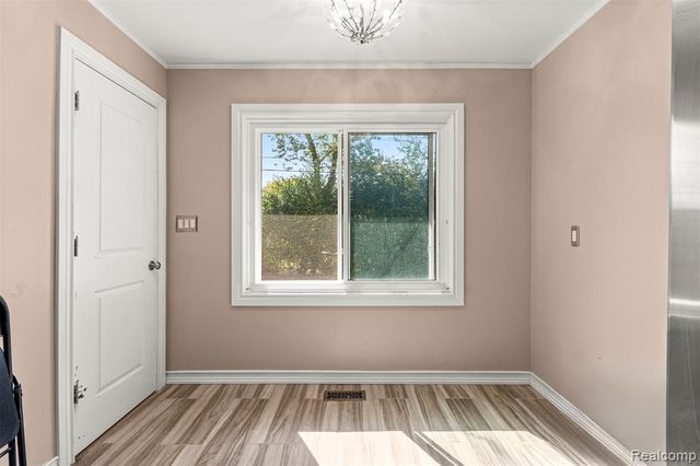 17245 Lee Street, Southfield, MI 48075