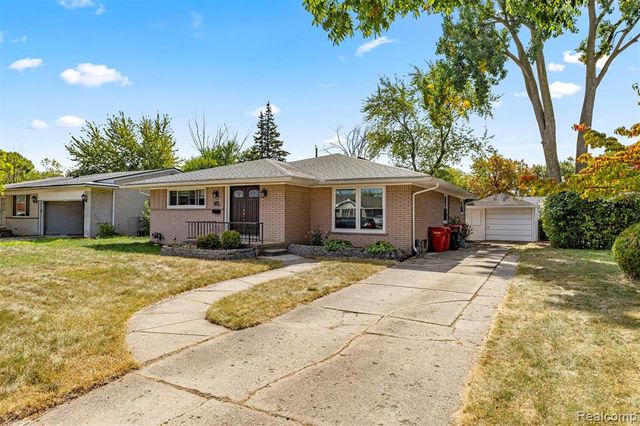 17245 Lee Street, Southfield, MI 48075