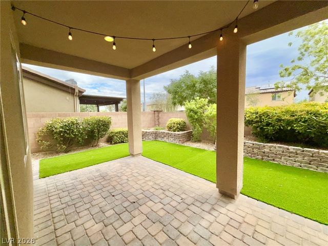 11310 Quantum Brooks Street, Las Vegas, NV 89183