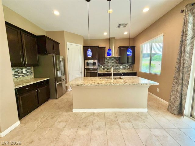 11310 Quantum Brooks Street, Las Vegas, NV 89183