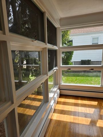 89 Stanley Rd 89, Newton, MA 02468