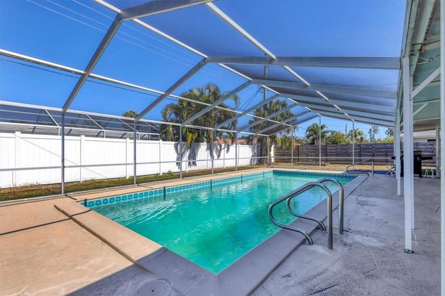 3425 FAIRVIEW DRIVE, Sarasota, FL 34239