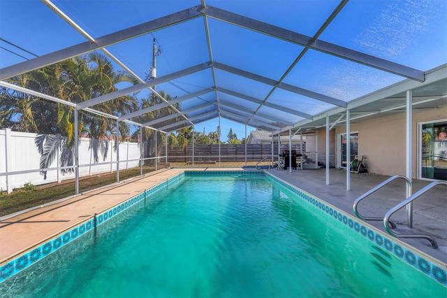 3425 FAIRVIEW DRIVE, Sarasota, FL 34239