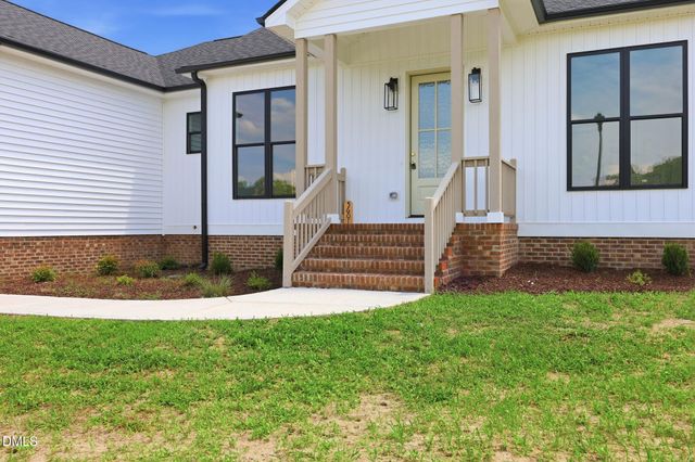 5601 Martys Court, Bailey, NC 27807