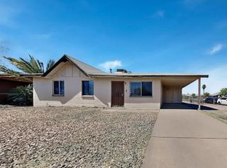 6118 W Hollyhock Drive, Phoenix, AZ 85033