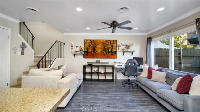 1616 Iowa C, Costa Mesa, CA 92626