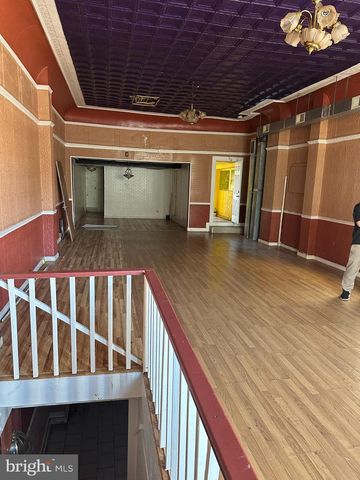 206 S BROADWAY, Baltimore, MD 21231