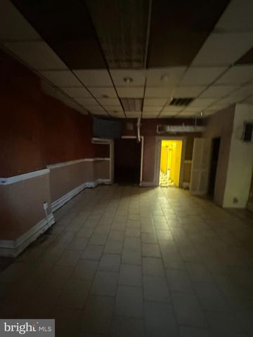 206 S BROADWAY, Baltimore, MD 21231