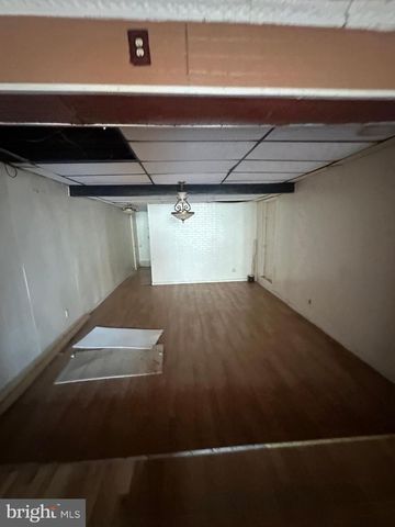 206 S BROADWAY, Baltimore, MD 21231